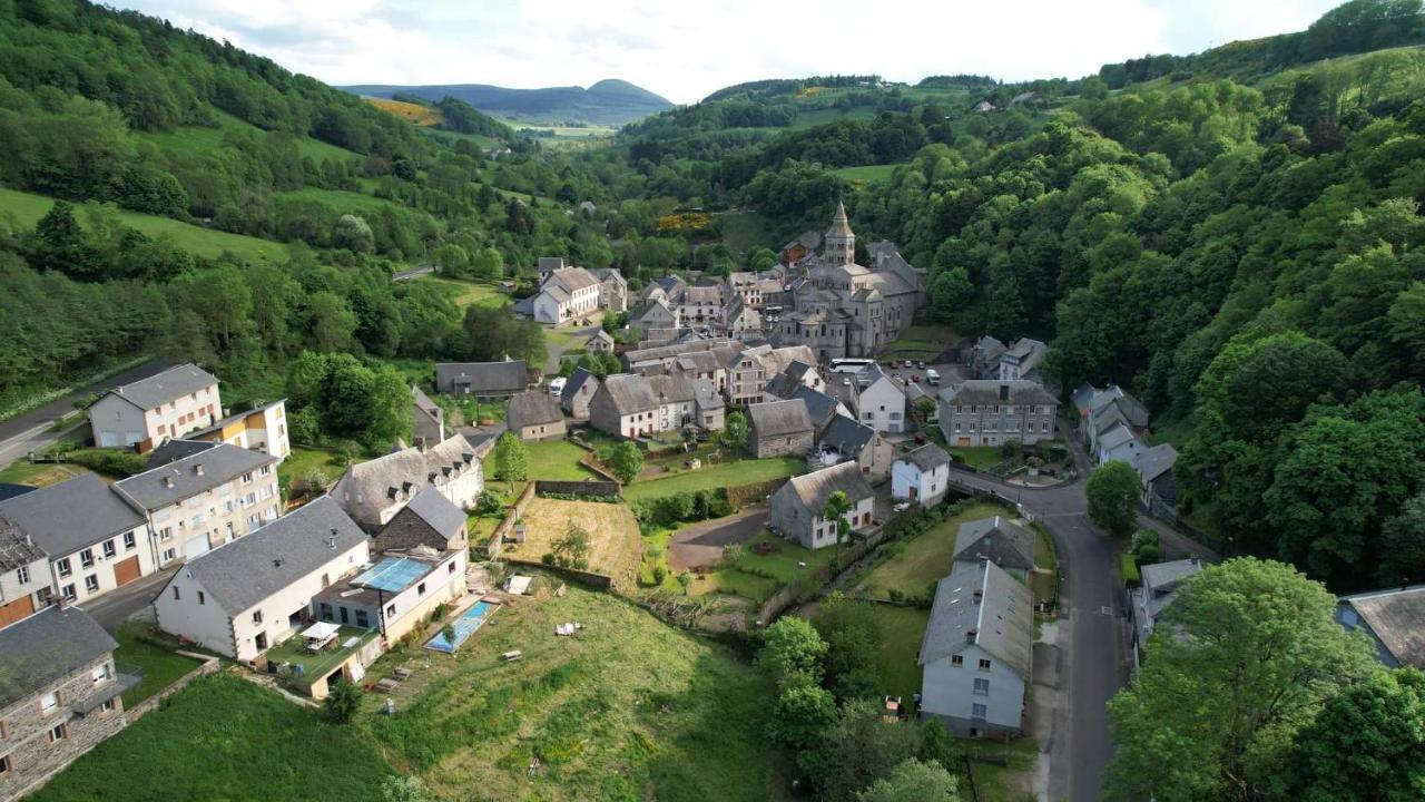 Rose, 4 Pers. Villa Saint Antoine, Orcival, Sancy Exterior foto